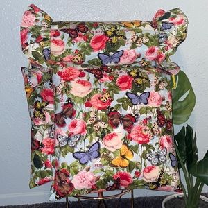 Three piece pillow set